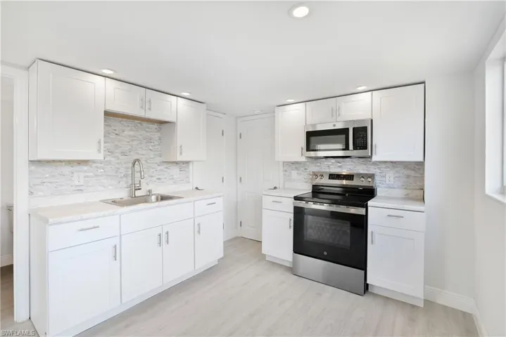 Apartment 2Kitchen