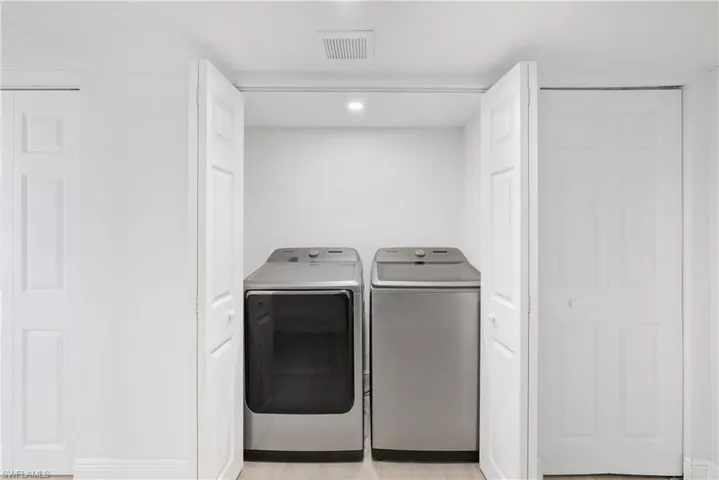 Apartment 2  - Washer and Dryer