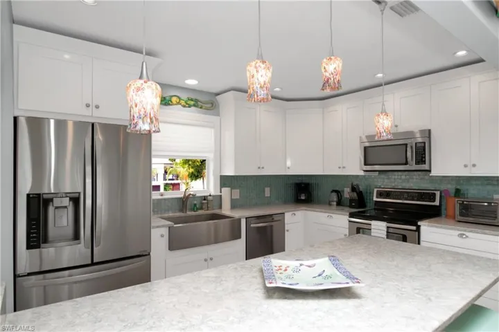 140  Severino  DR, Islamorada, FL 33036