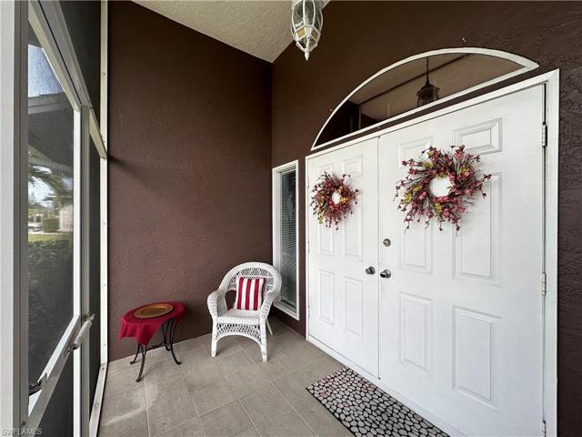 Screened Front Entry with Double Doors