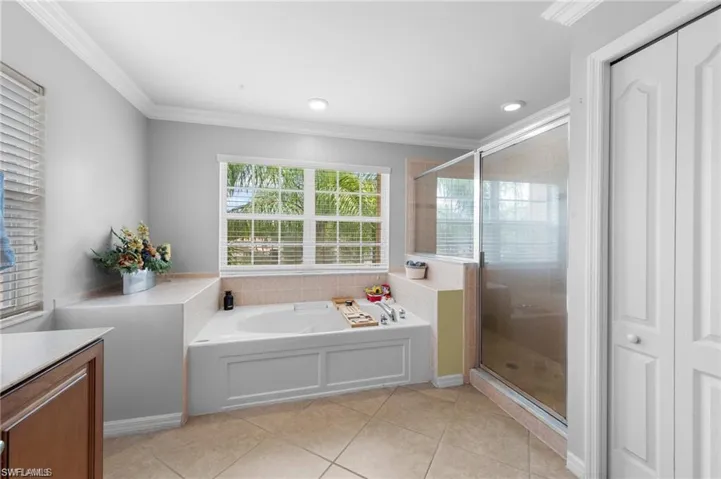 8364  Laurel Lakes  BLVD, Naples, FL 34119