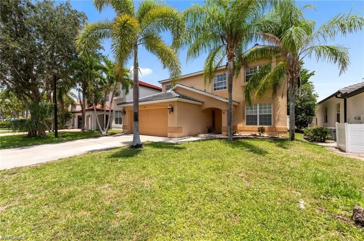 8364  Laurel Lakes  BLVD, Naples, FL 34119
