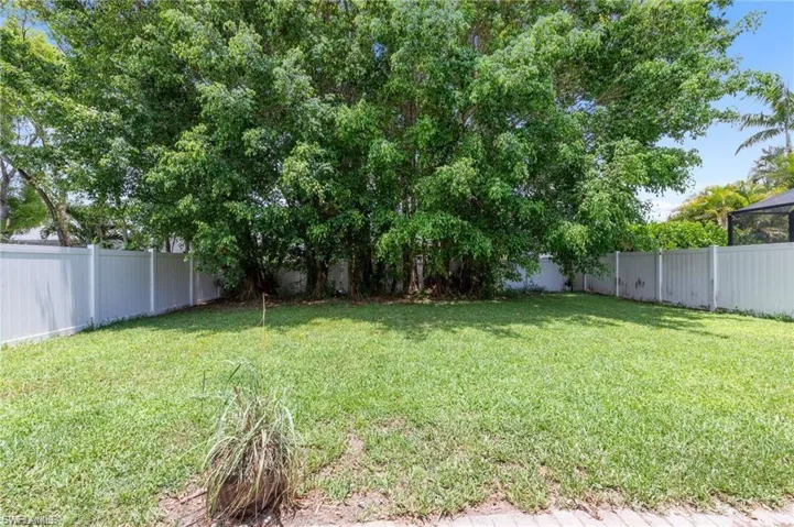 8364  Laurel Lakes  BLVD, Naples, FL 34119
