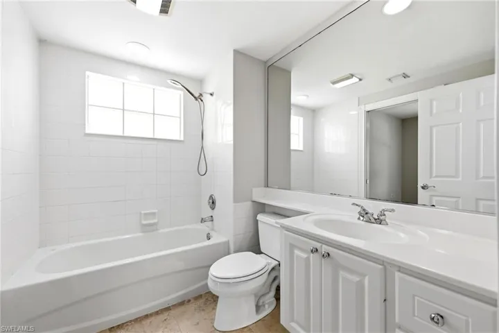 Bathroom on the first floor