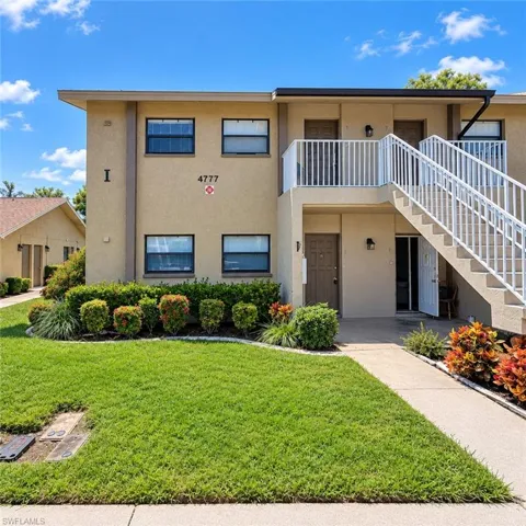 4777 Orange Grove Blvd 1, North Fort Myers, Florida 33903