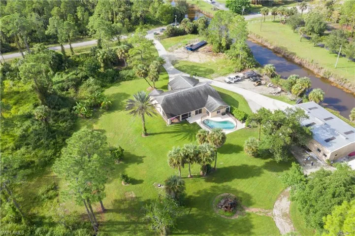 1333 20th Ave Ne, Naples, Florida 34120