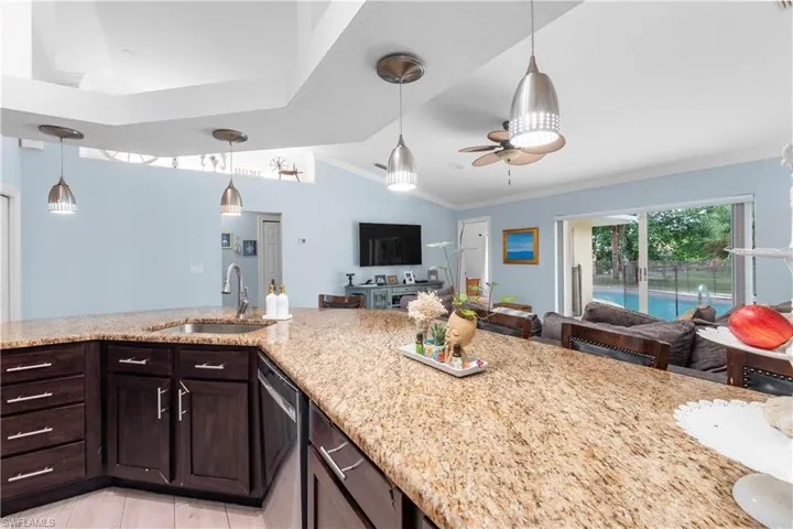 1333 20th Ave Ne, Naples, Florida 34120