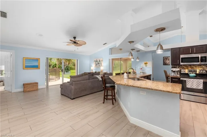 1333 20th Ave Ne, Naples, Florida 34120