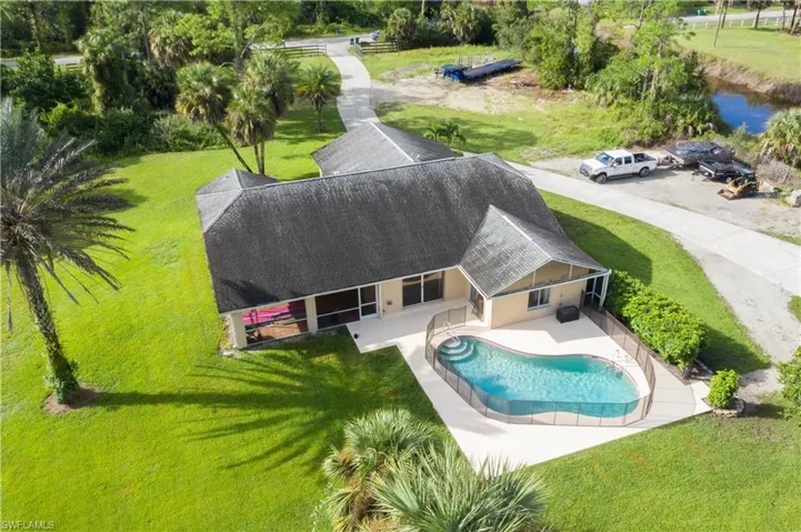 1333 20th Ave Ne, Naples, Florida 34120