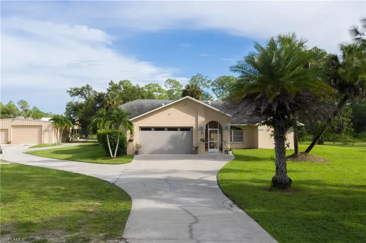 1333 20th Ave Ne, Naples, Florida 34120