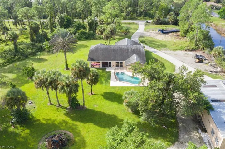 1333 20th Ave Ne, Naples, Florida 34120