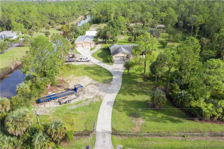 1333 20th Ave Ne, Naples, Florida 34120
