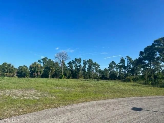901  Plantation  RD, Lehigh Acres, FL 33974
