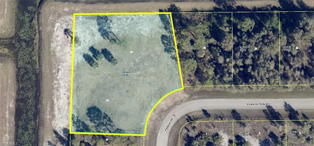 901  Plantation  RD, Lehigh Acres, FL 33974