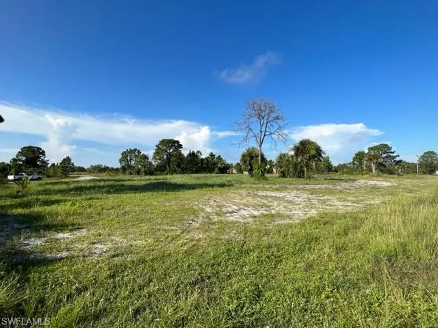 901  Plantation  RD, Lehigh Acres, FL 33974