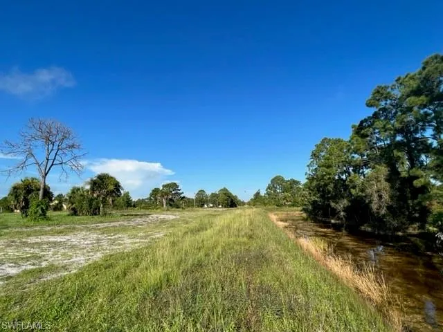 901  Plantation  RD, Lehigh Acres, FL 33974