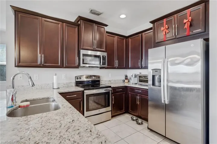 10884 Alvara Way, Bonita Springs, Florida 34135