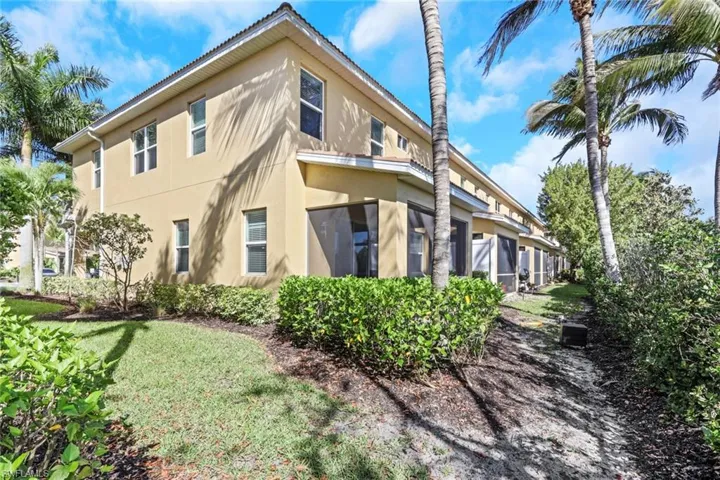 10884 Alvara Way, Bonita Springs, Florida 34135