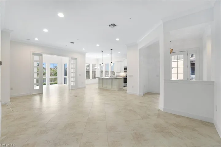6549  Dominica  DR, Naples, FL 34113