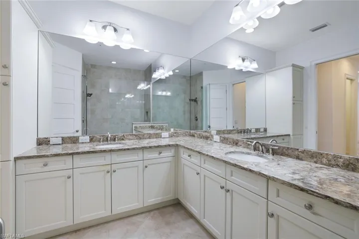 6549  Dominica  DR, Naples, FL 34113