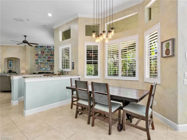 530 13th St Nw, Naples, Florida 34120