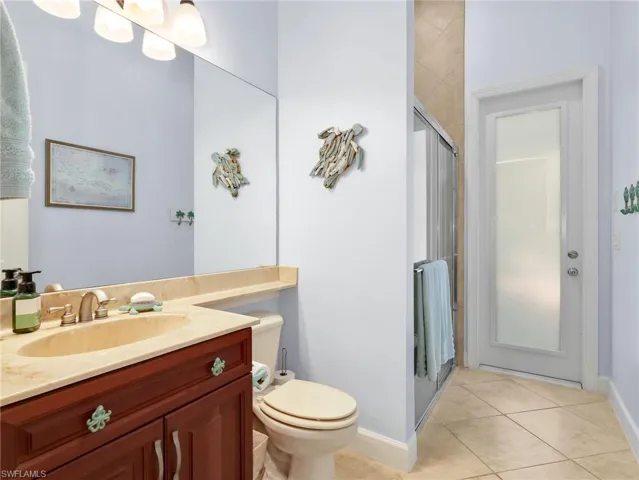 530 13th St Nw, Naples, Florida 34120