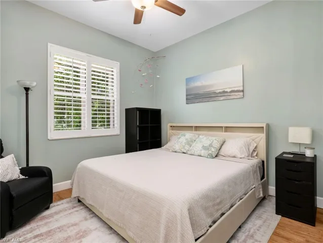 530 13th St Nw, Naples, Florida 34120