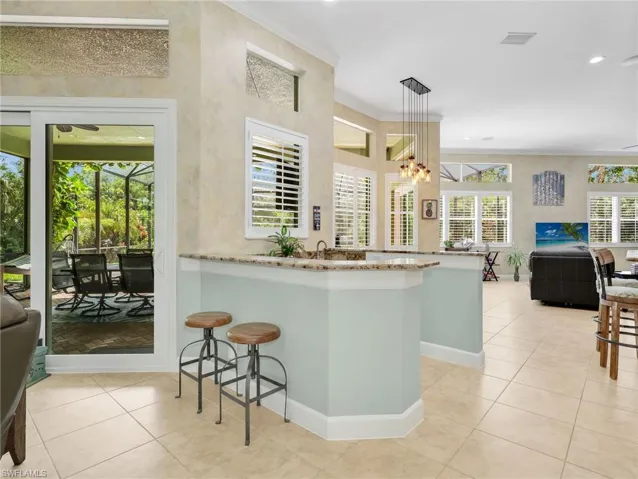530 13th St Nw, Naples, Florida 34120