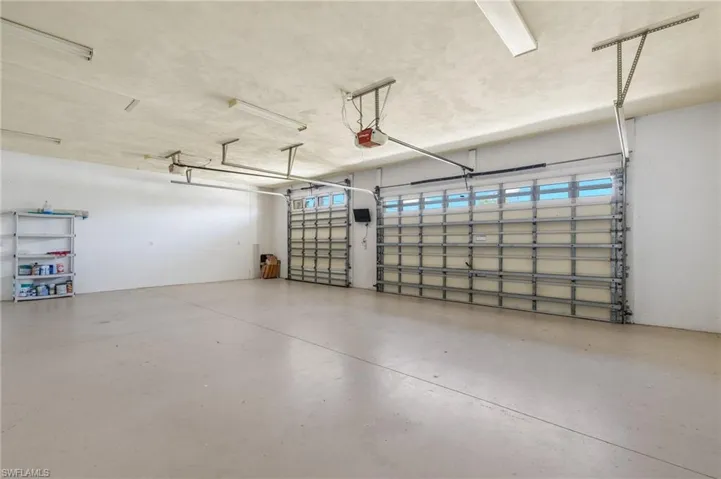 Oversized 3 car garage