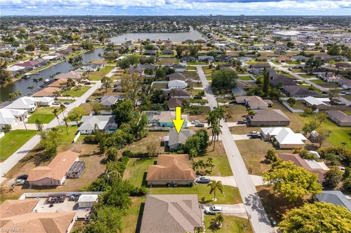 1333 Sw 5th Pl, Cape Coral, Florida 33991