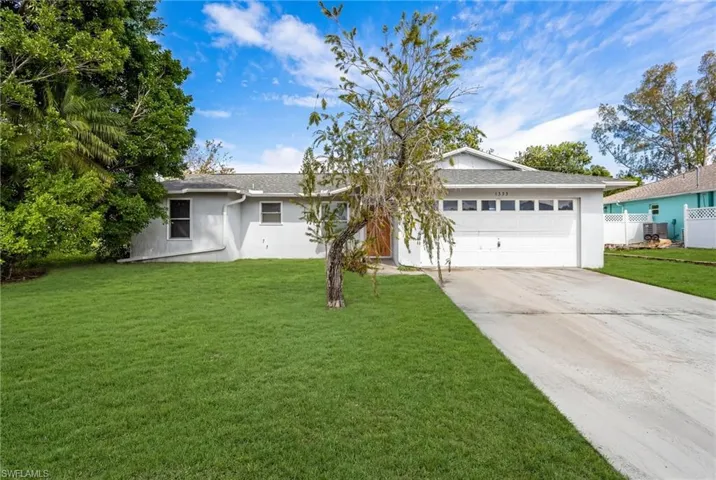 1333 Sw 5th Pl, Cape Coral, Florida 33991