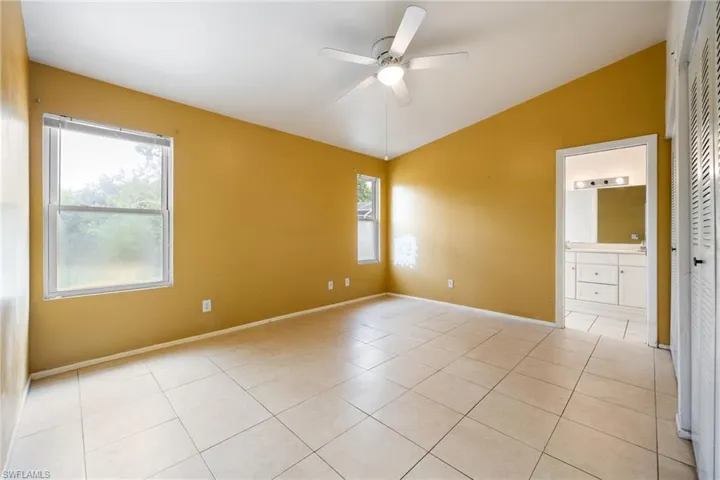 1333 Sw 5th Pl, Cape Coral, Florida 33991