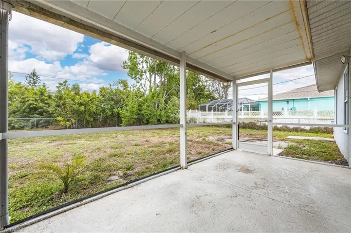 1333 Sw 5th Pl, Cape Coral, Florida 33991
