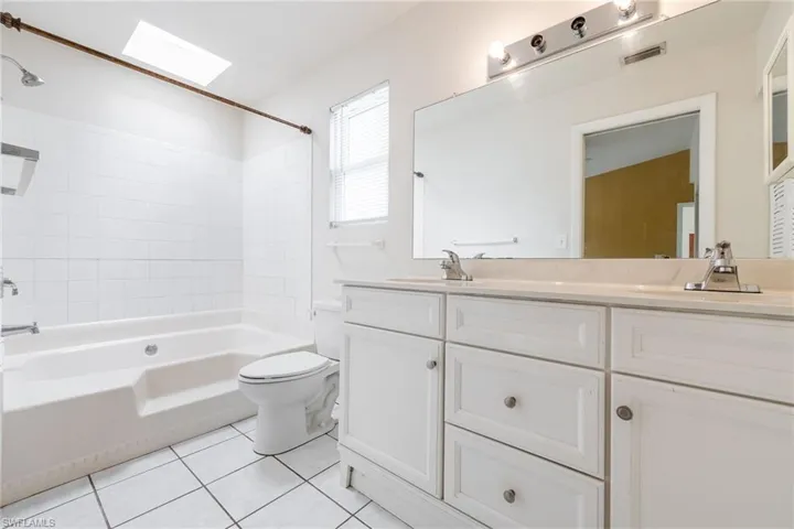 1333 Sw 5th Pl, Cape Coral, Florida 33991