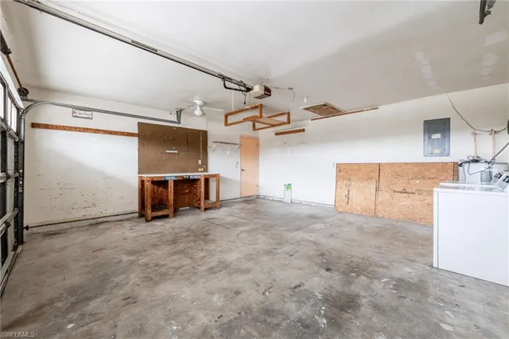 1333 Sw 5th Pl, Cape Coral, Florida 33991