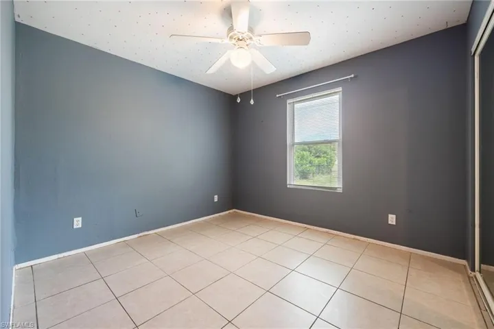 1333 Sw 5th Pl, Cape Coral, Florida 33991