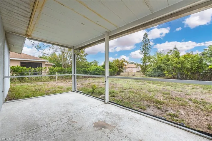 1333 Sw 5th Pl, Cape Coral, Florida 33991