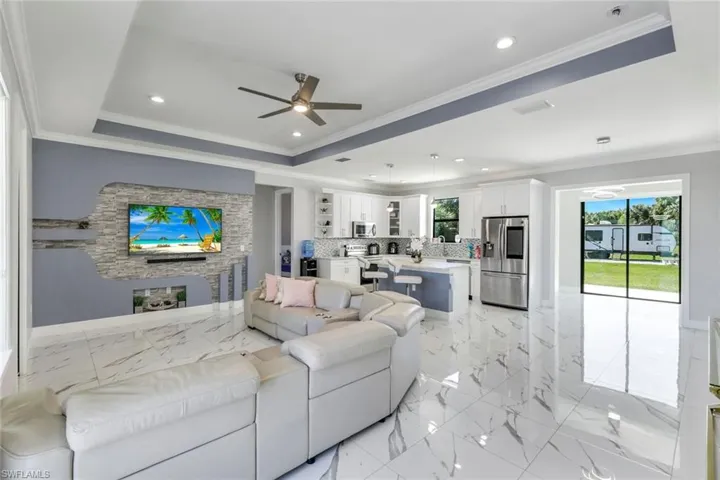 3460  20th NE AVE, Naples, FL 34120