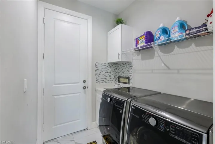 3460  20th NE AVE, Naples, FL 34120