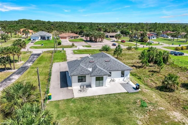 3460  20th NE AVE, Naples, FL 34120