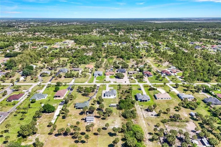 3460  20th NE AVE, Naples, FL 34120
