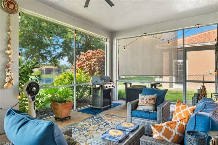 Covered patio, featuring ceiling fan.