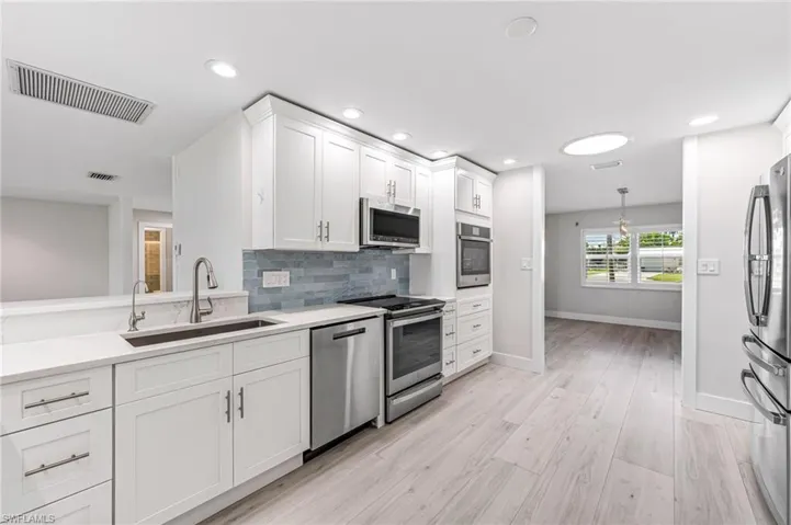 335  Shore  DR, Fort Myers, FL 33905