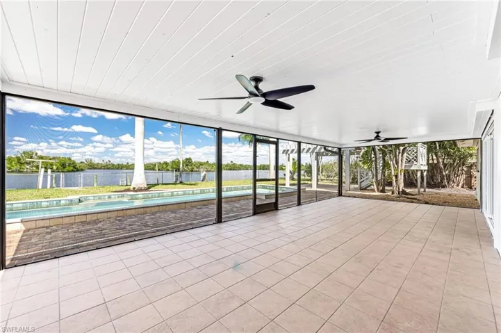 335  Shore  DR, Fort Myers, FL 33905
