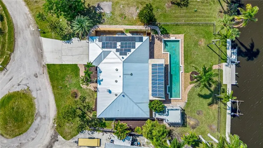 335  Shore  DR, Fort Myers, FL 33905