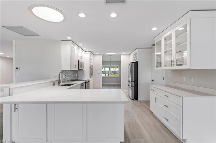 335  Shore  DR, Fort Myers, FL 33905