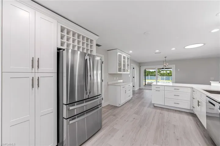 335  Shore  DR, Fort Myers, FL 33905