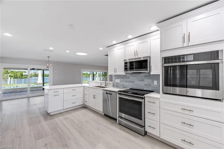 335  Shore  DR, Fort Myers, FL 33905