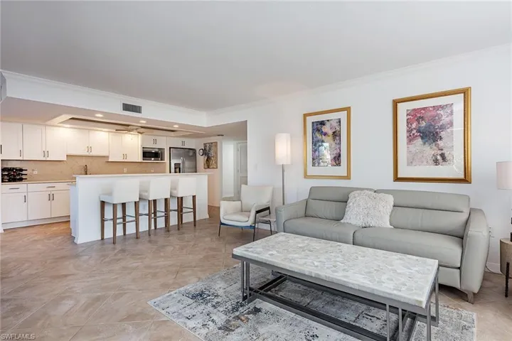 1930  Gulf Shore N BLVD, Naples, FL 34102