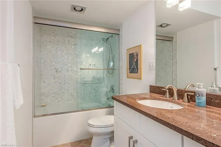 1930  Gulf Shore N BLVD, Naples, FL 34102